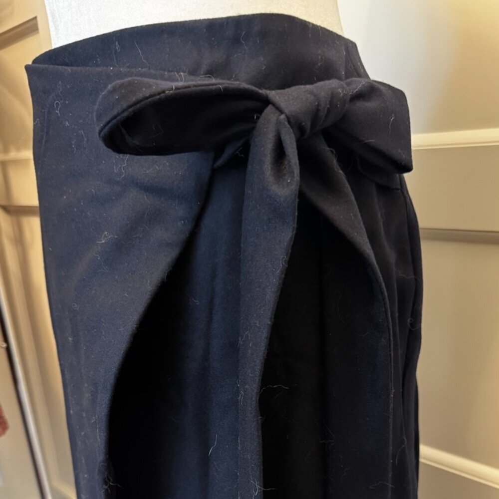 Navy Blue Wool Wrap skirt by Harmony - size 36 (FR), 4 US